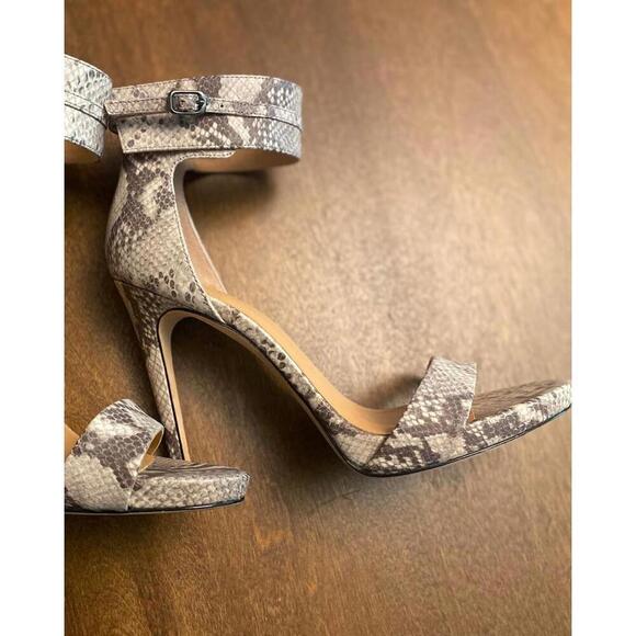 H by Halston Shoes - Ellen by Halston  - Size 8.5M